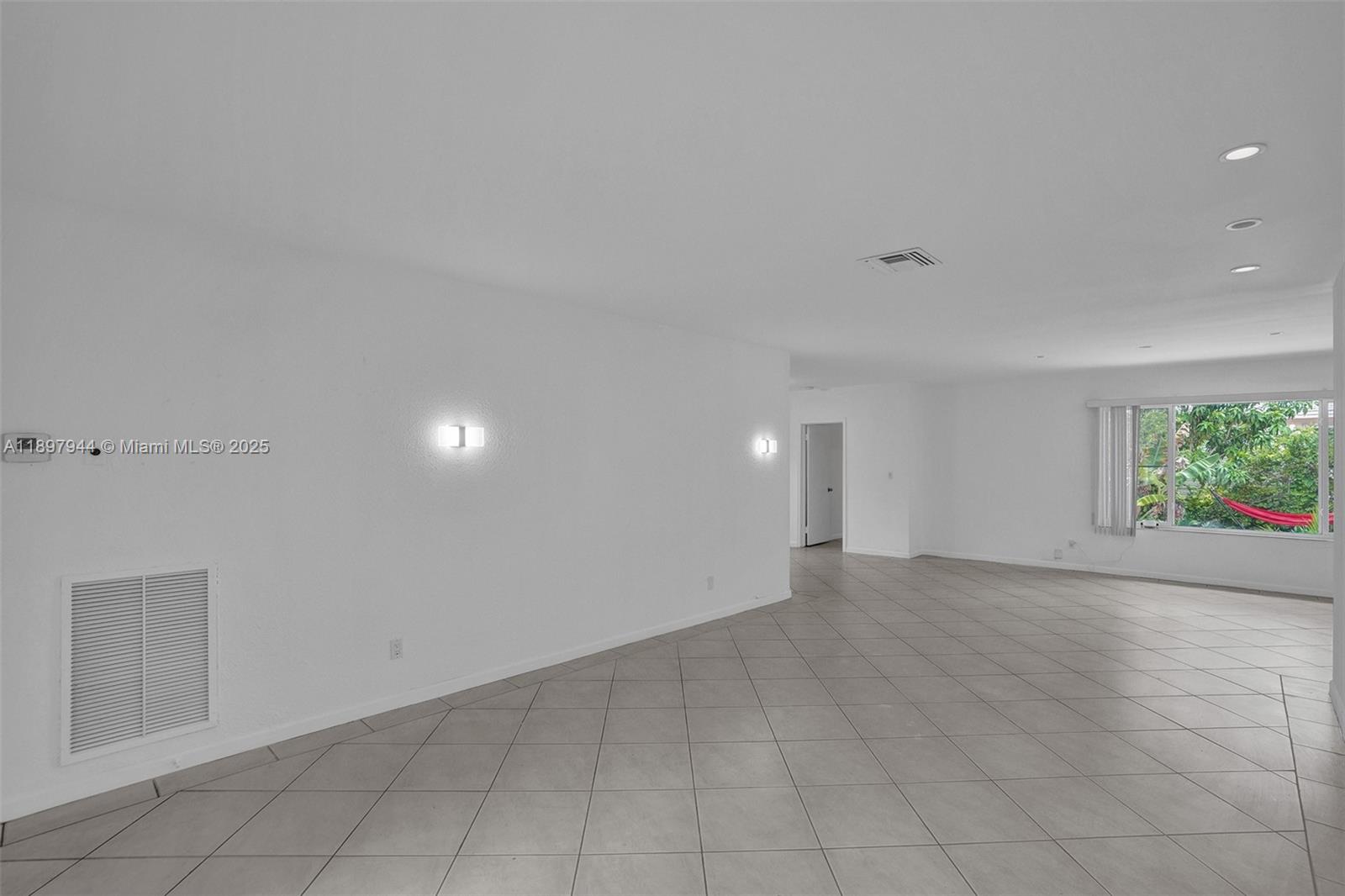 SECOND AMD PLAT OF NORMAN - Residential Lease