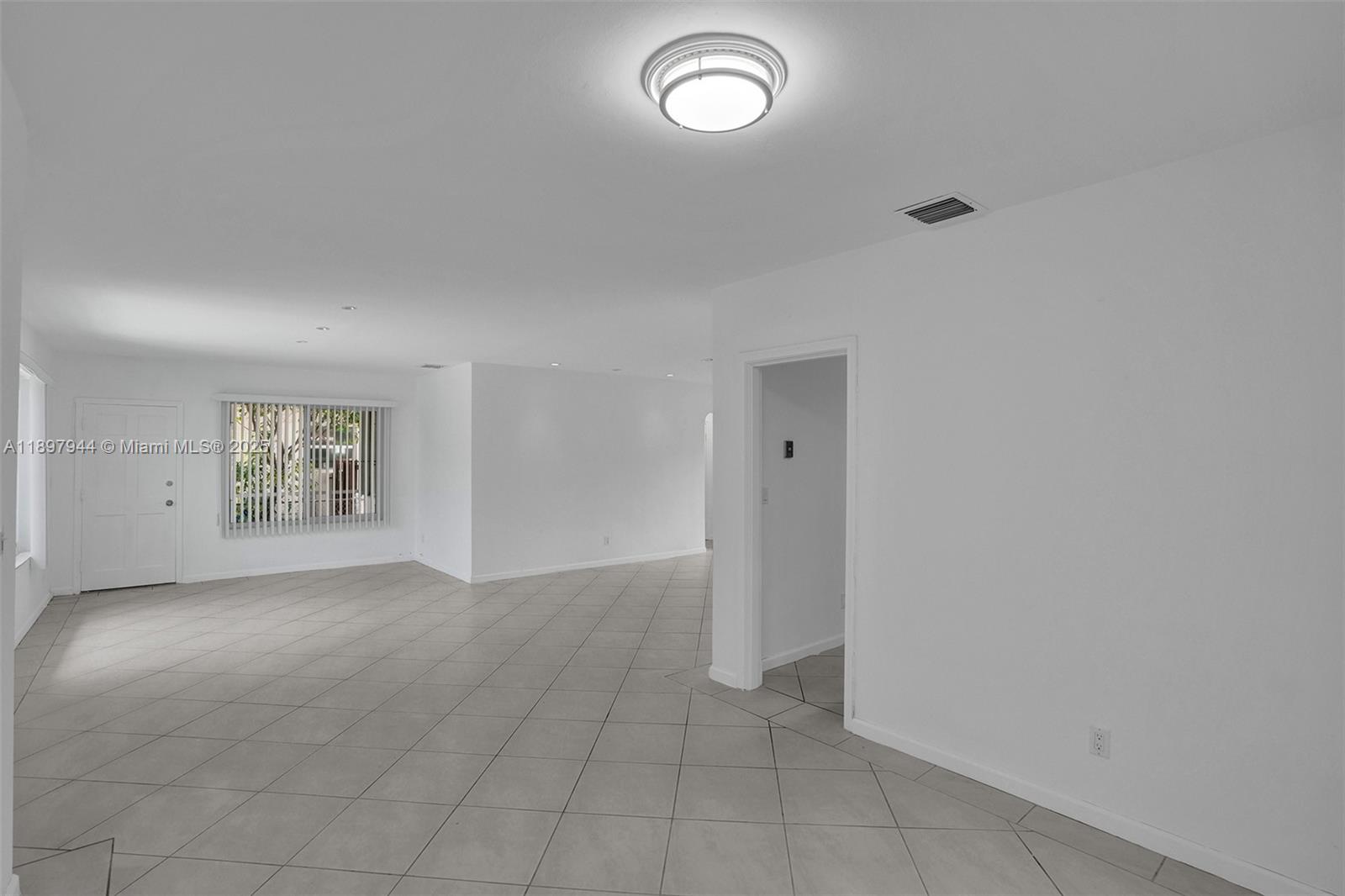 SECOND AMD PLAT OF NORMAN - Residential Lease