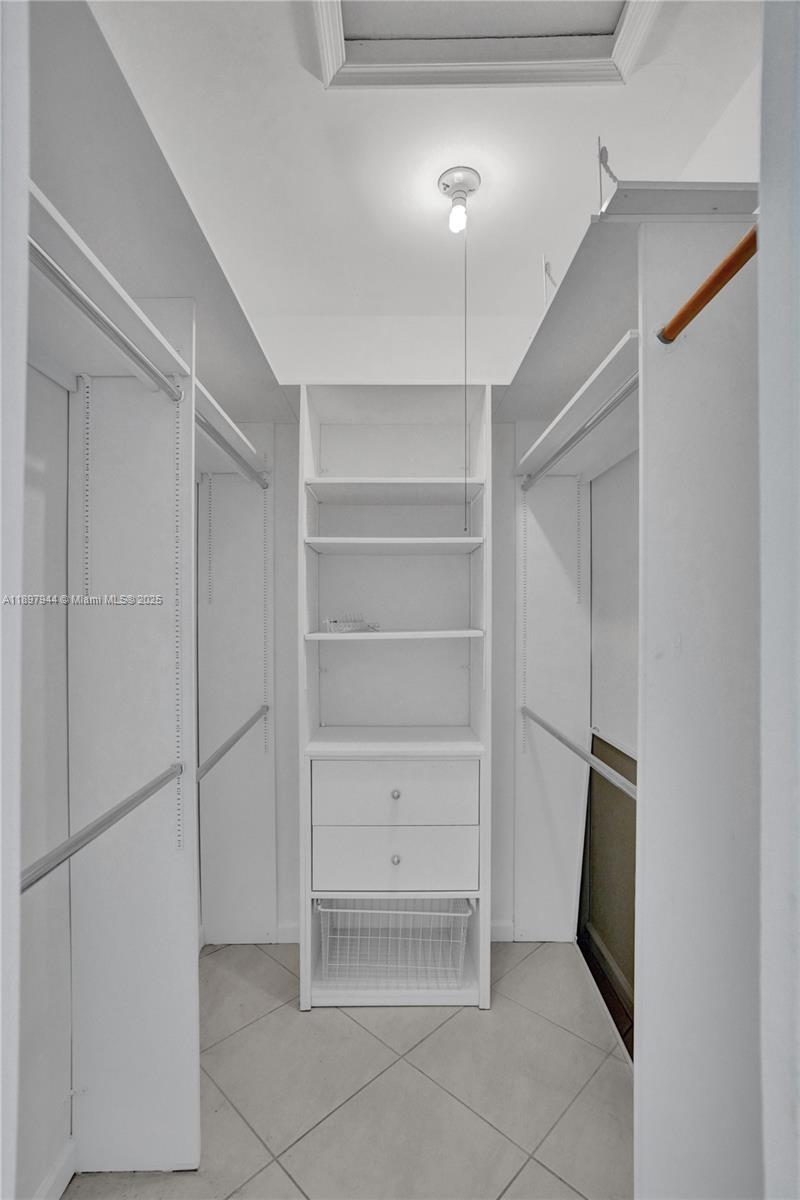 SECOND AMD PLAT OF NORMAN - Residential Lease