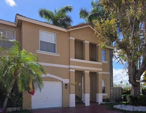 846 NW 135th Ter Pembroke Pines FL 33028