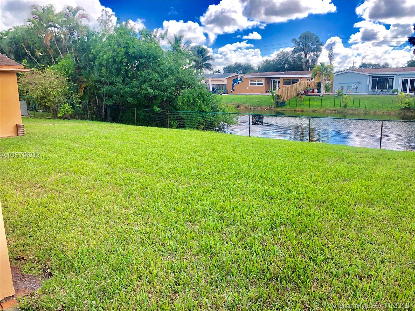 SUNRISE GOLF VILLAGE SEC - Residential