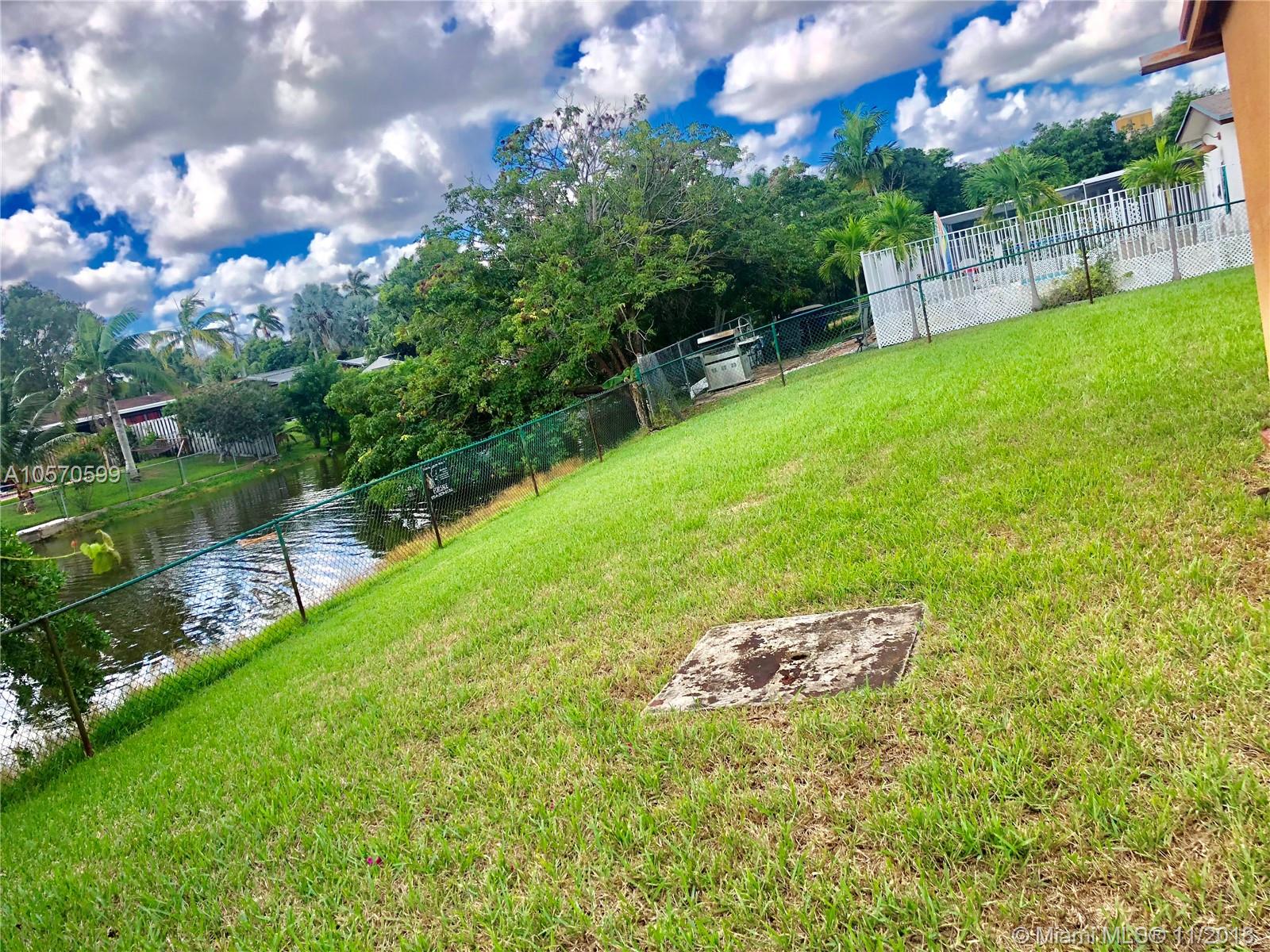 SUNRISE GOLF VILLAGE SEC - Residential