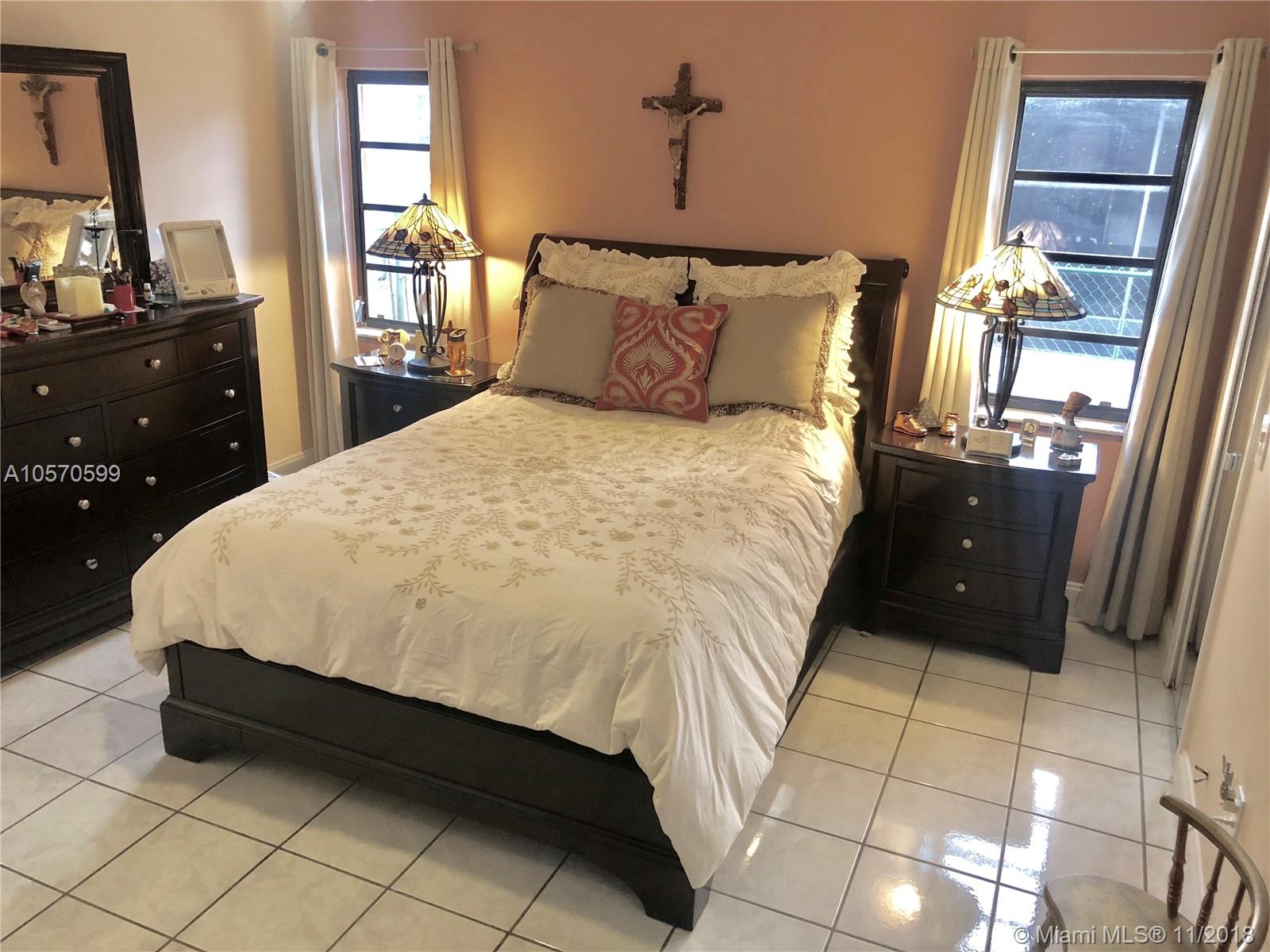 SUNRISE GOLF VILLAGE SEC - Residential