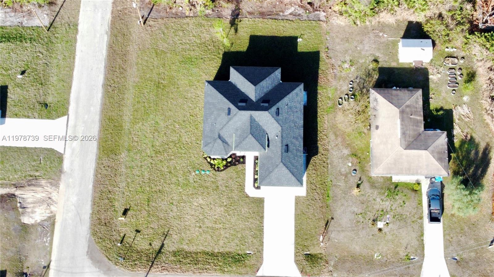 TWINLAKE ESTATES - Residential