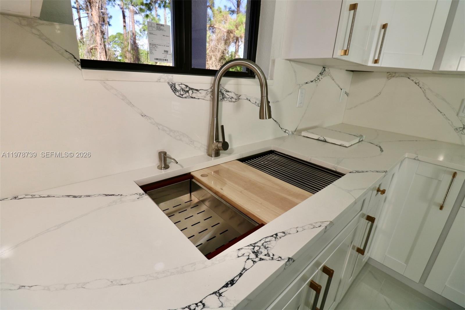 TWINLAKE ESTATES - Residential