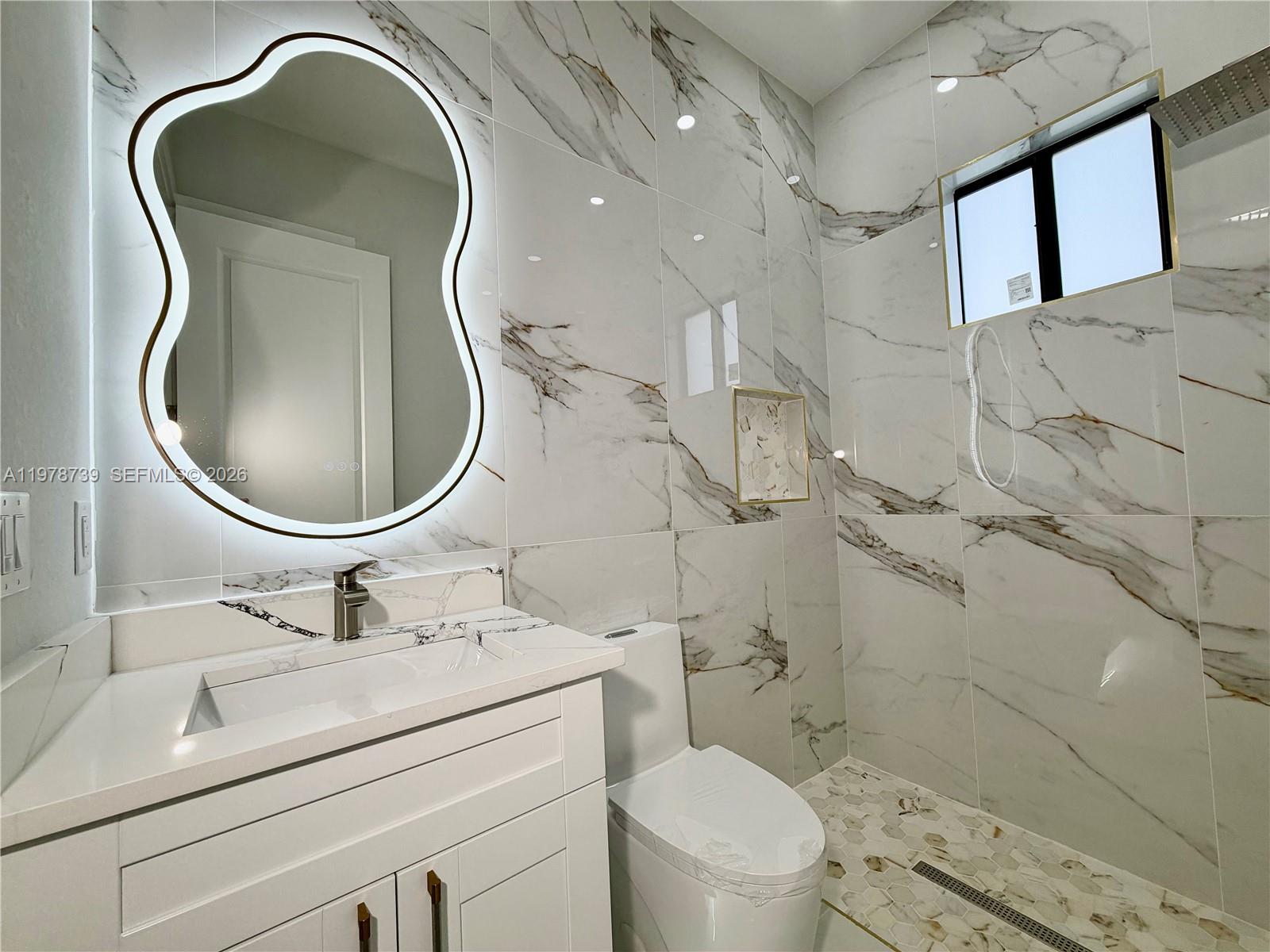 TWINLAKE ESTATES - Residential