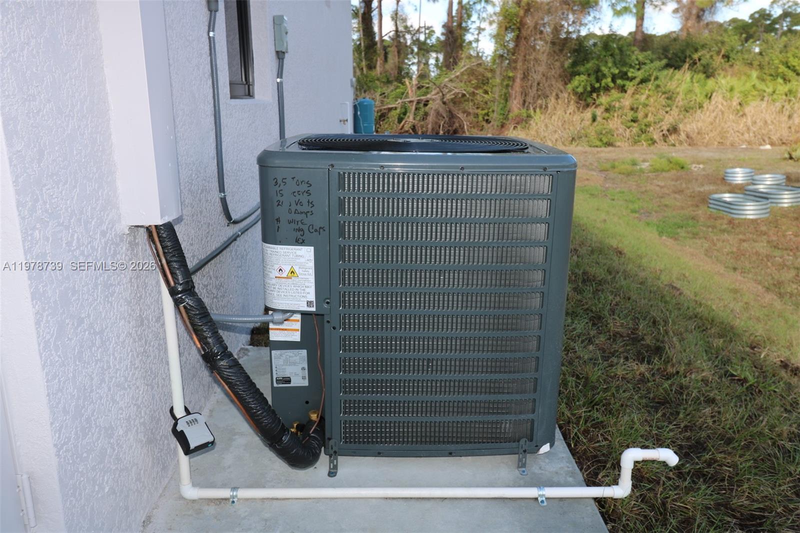 TWINLAKE ESTATES - Residential