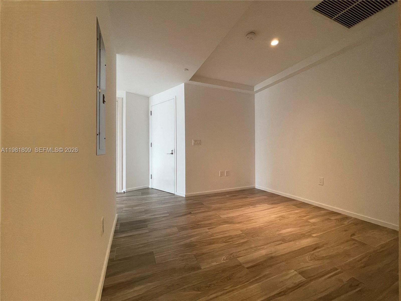 801 SMA RESIDENCES CONDO - Residential