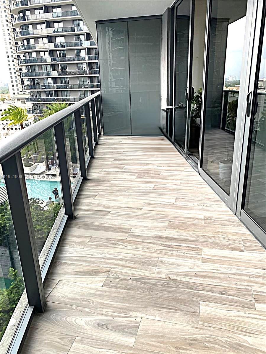 801 SMA RESIDENCES CONDO - Residential