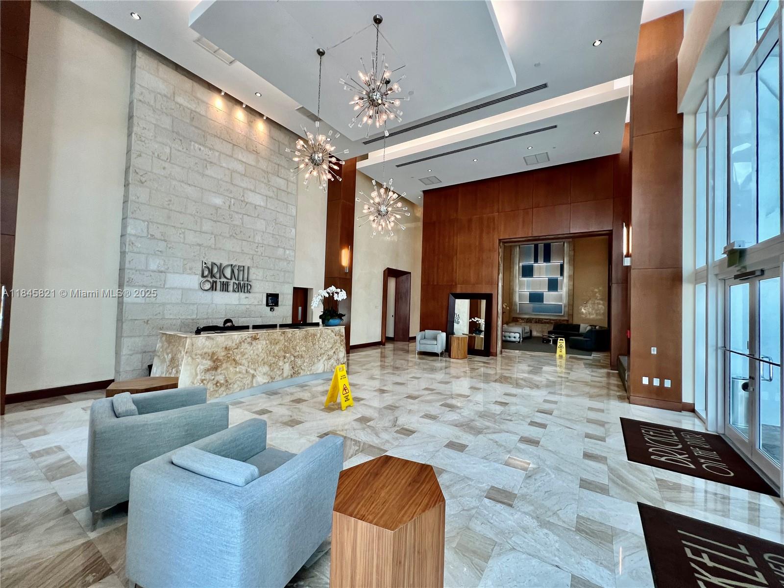 31 SE 5th St 1509