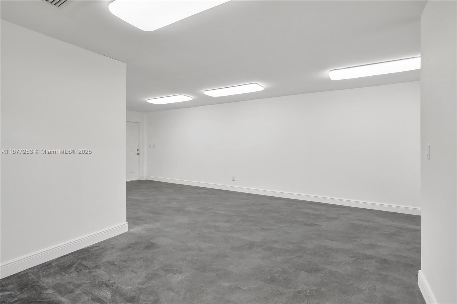 REED LAND CO - Residential Lease