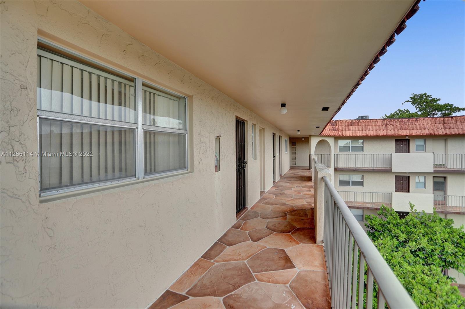 INVERRARY C C PH IV - Residential