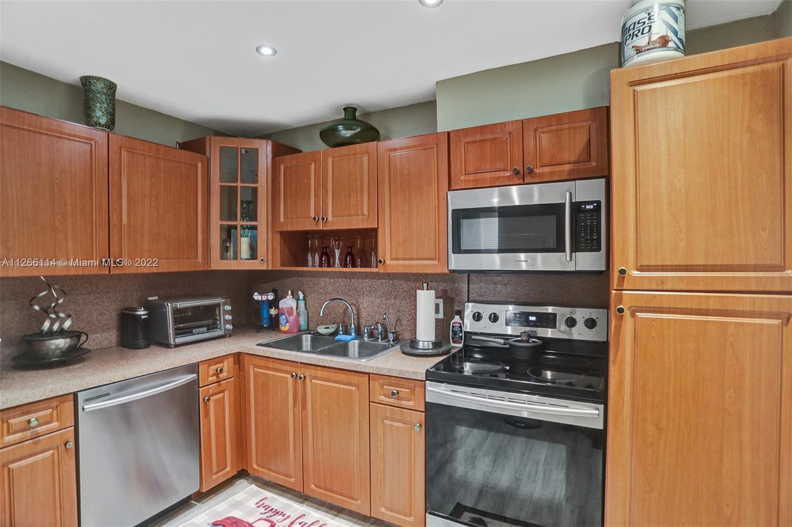 INVERRARY C C PH IV - Residential