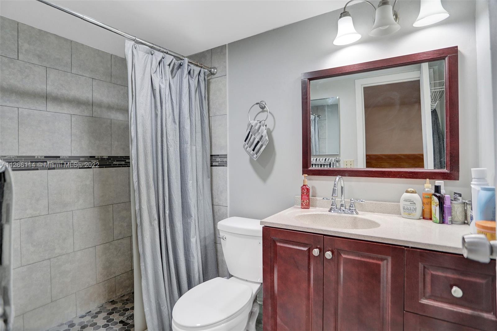 INVERRARY C C PH IV - Residential