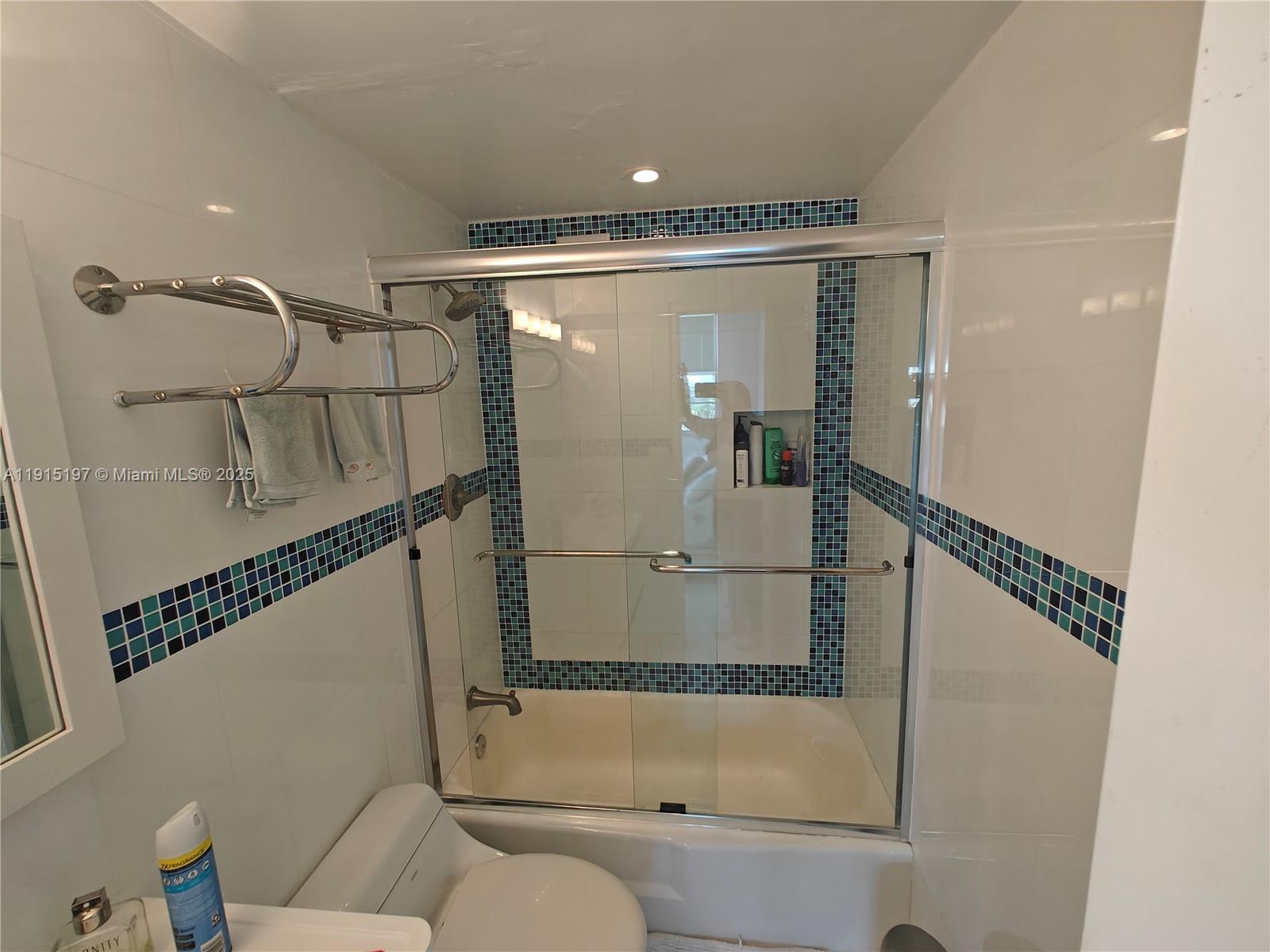 FOUR AMBASSADORS CONDO PH - Residential Lease