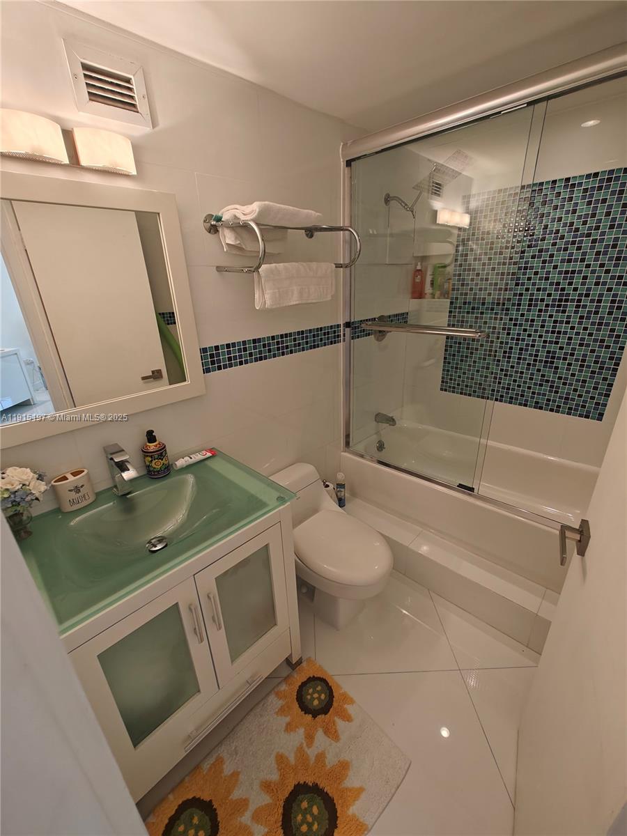 FOUR AMBASSADORS CONDO PH - Residential Lease