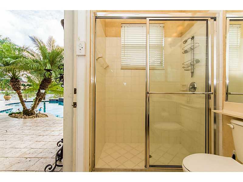 SUNSET LAKES PLAT THREE 1 - Residential