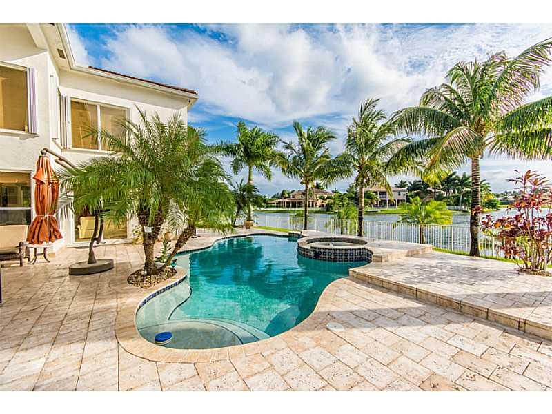 SUNSET LAKES PLAT THREE 1 - Residential