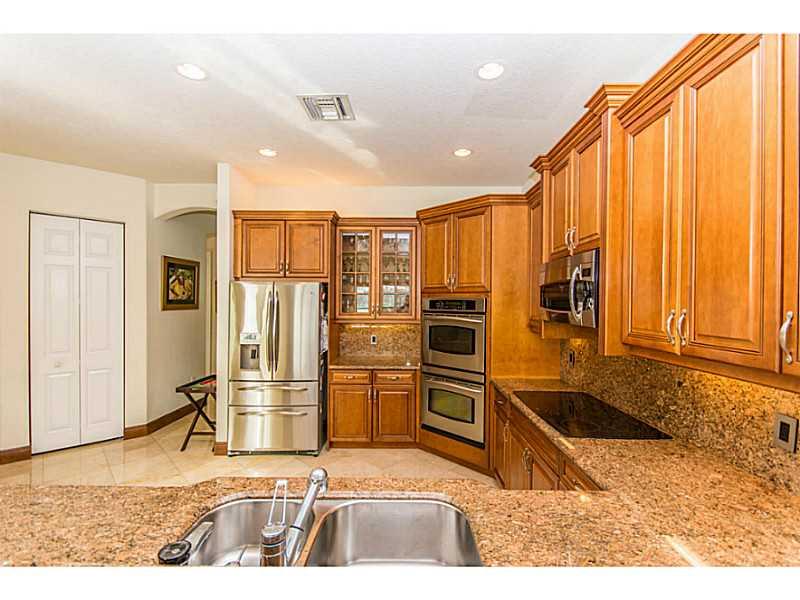 SUNSET LAKES PLAT THREE 1 - Residential