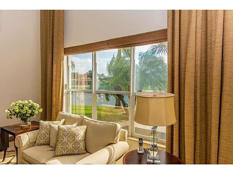 SUNSET LAKES PLAT THREE 1 - Residential