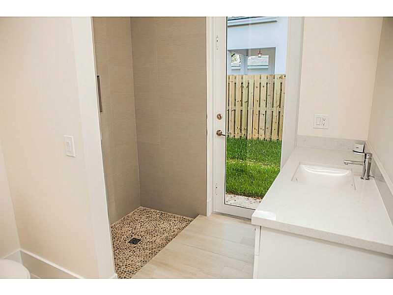 A WALK IN THE FALLS PARK - Residential