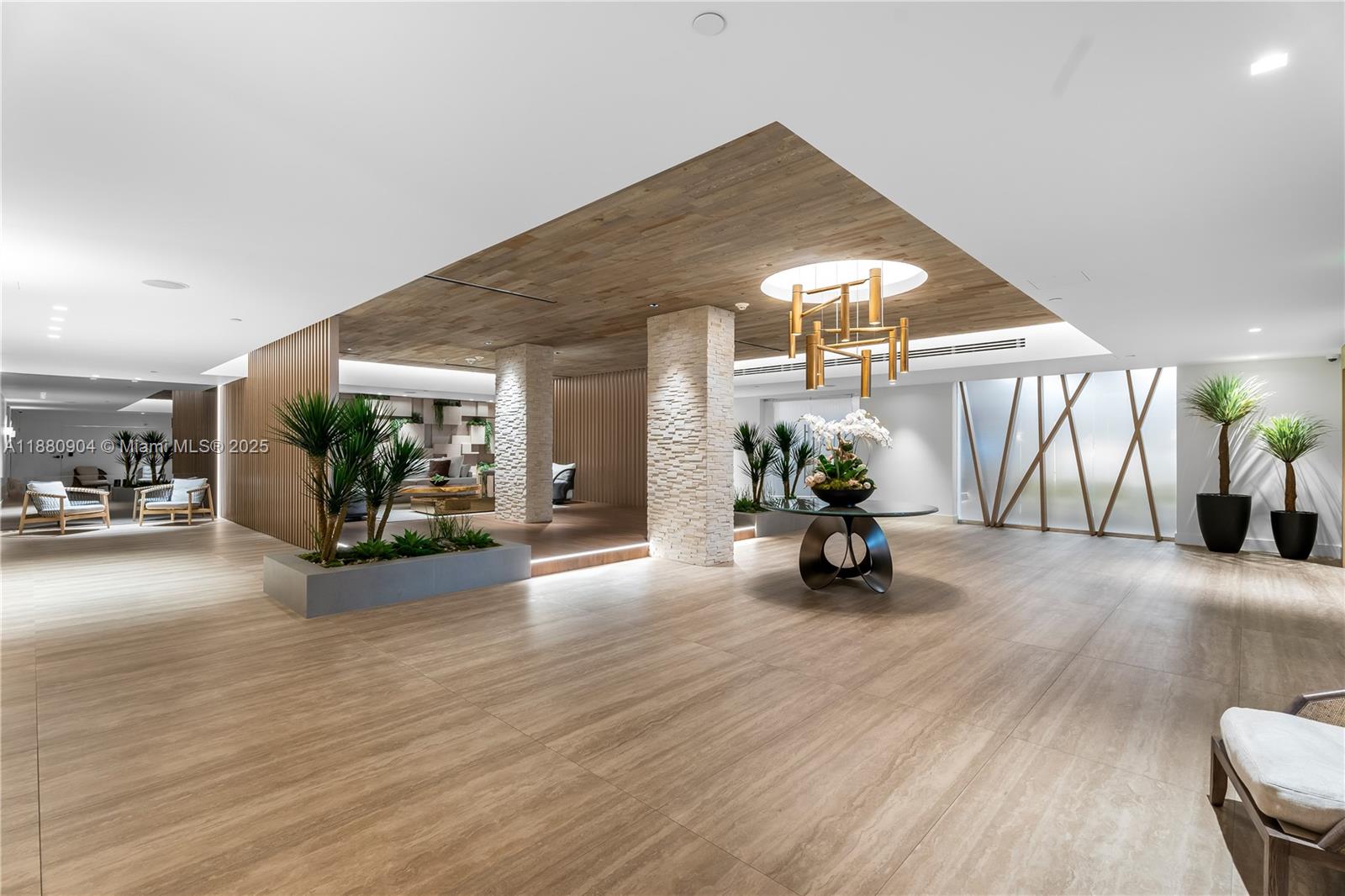 RONEY PALACE CONDO - Residential