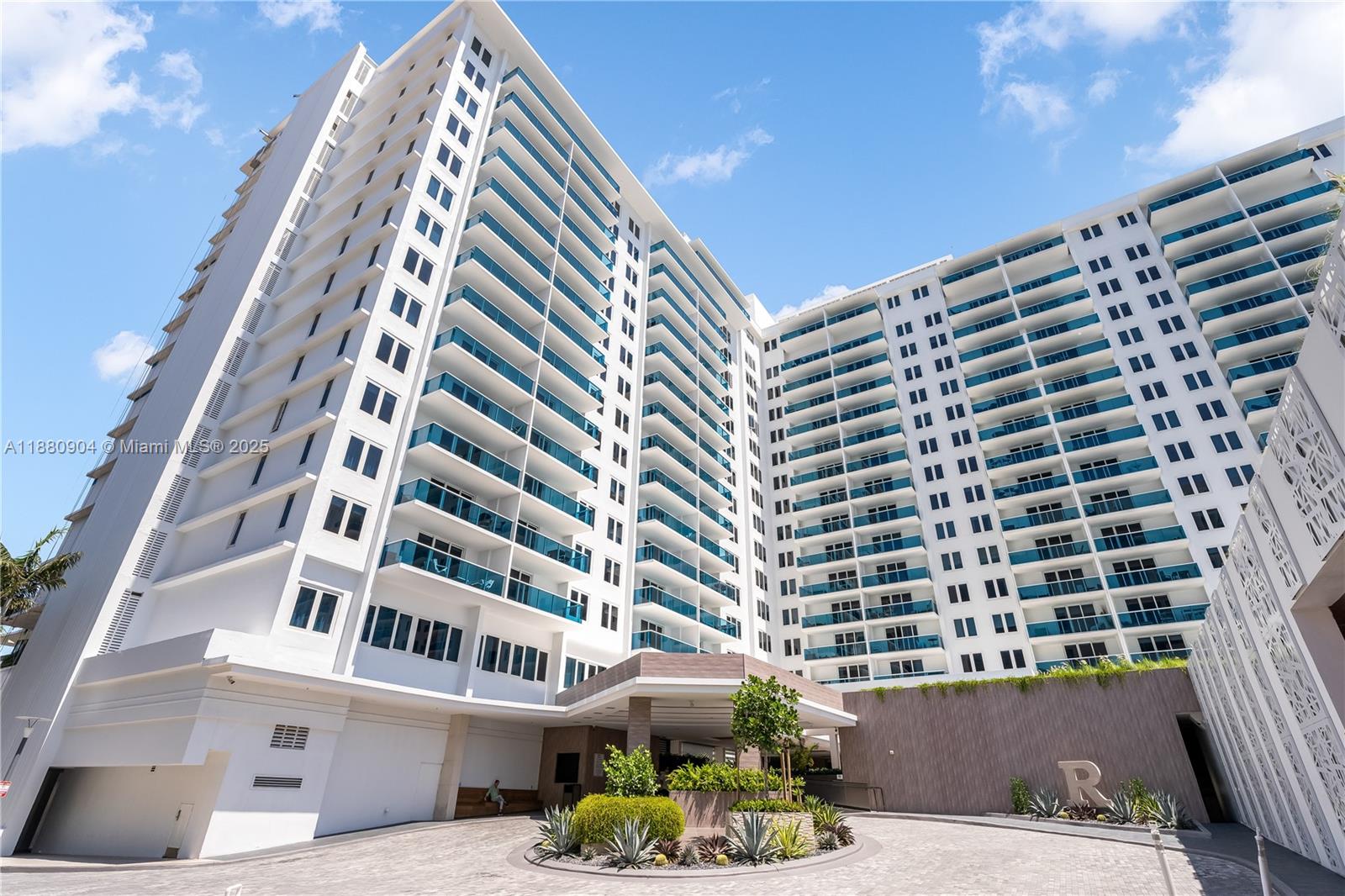 RONEY PALACE CONDO - Residential