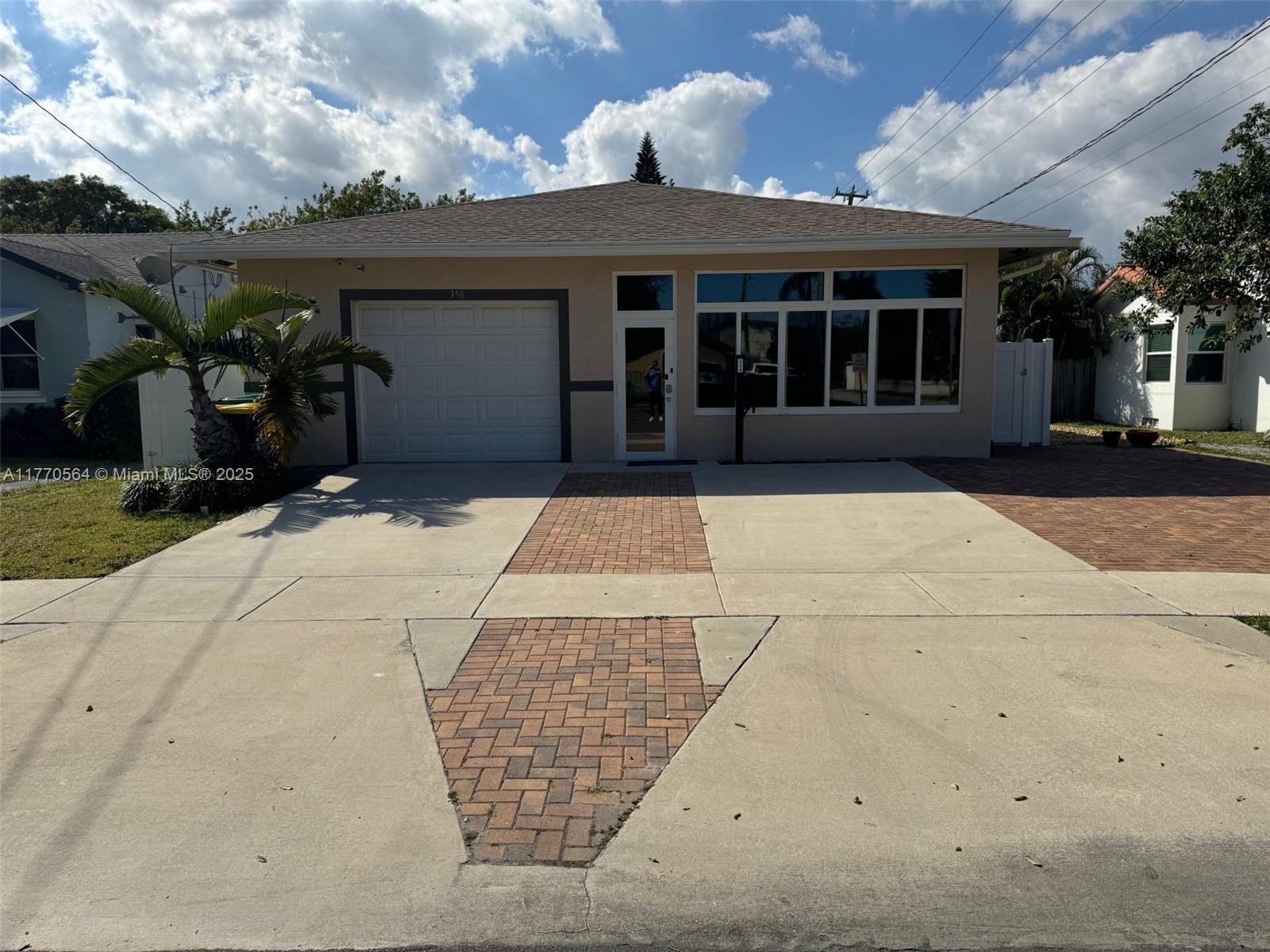 350 Sw 2nd Ave, Dania Beach, Miami-Dade County, Florida - 3 Bedrooms  
2 Bathrooms - 