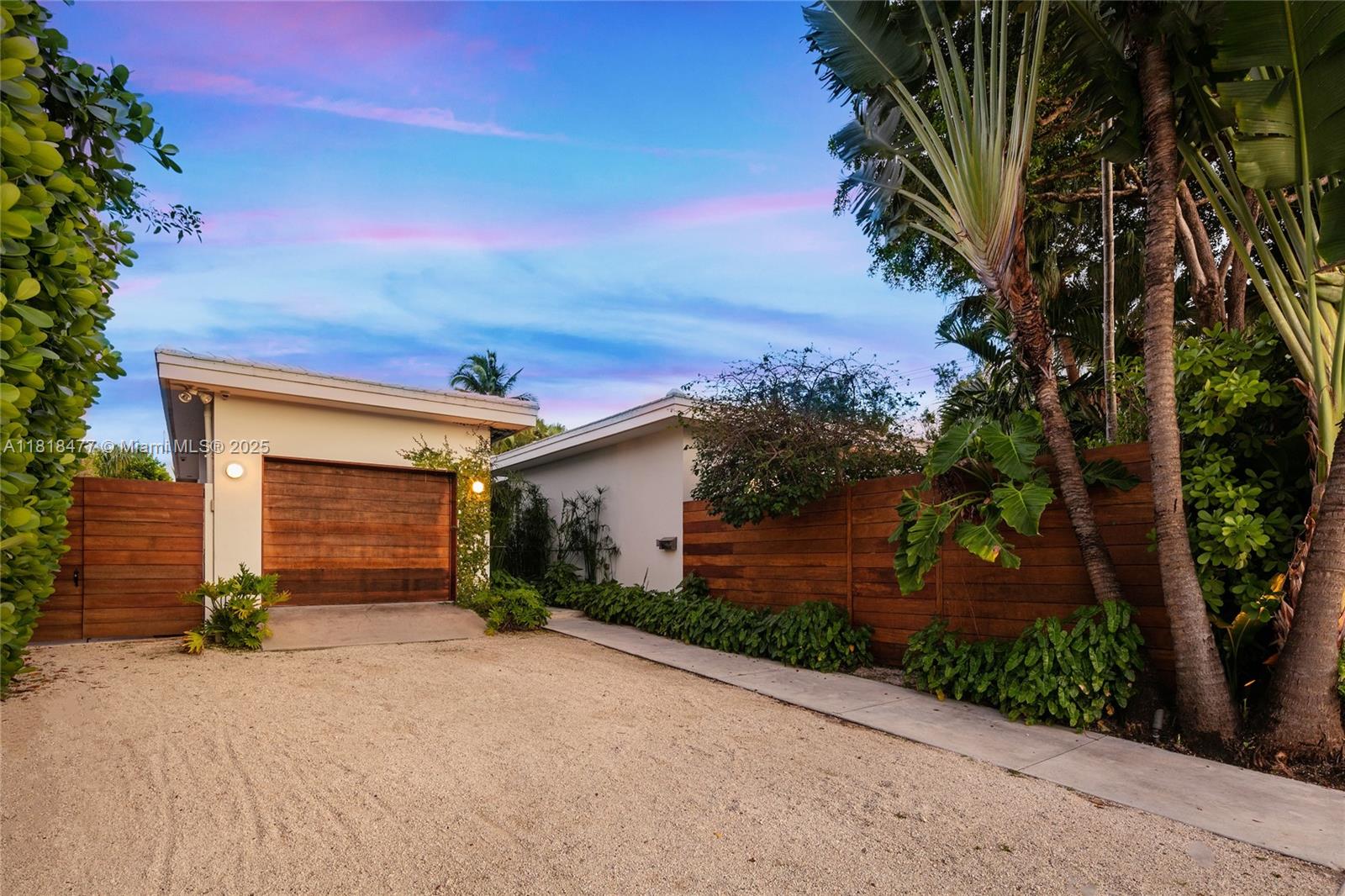 DI LIDO ISLAND - Residential Lease
