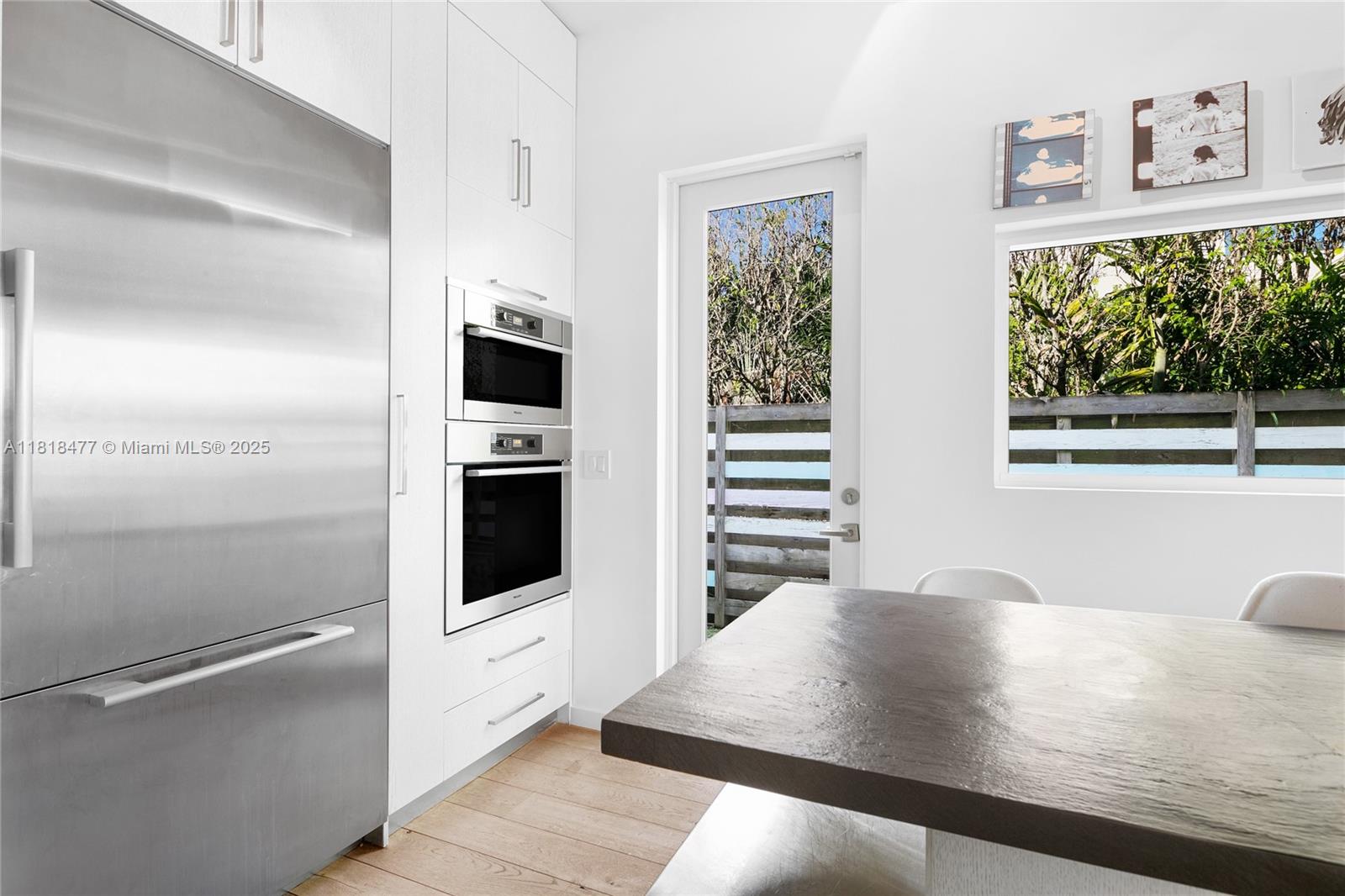 DI LIDO ISLAND - Residential Lease