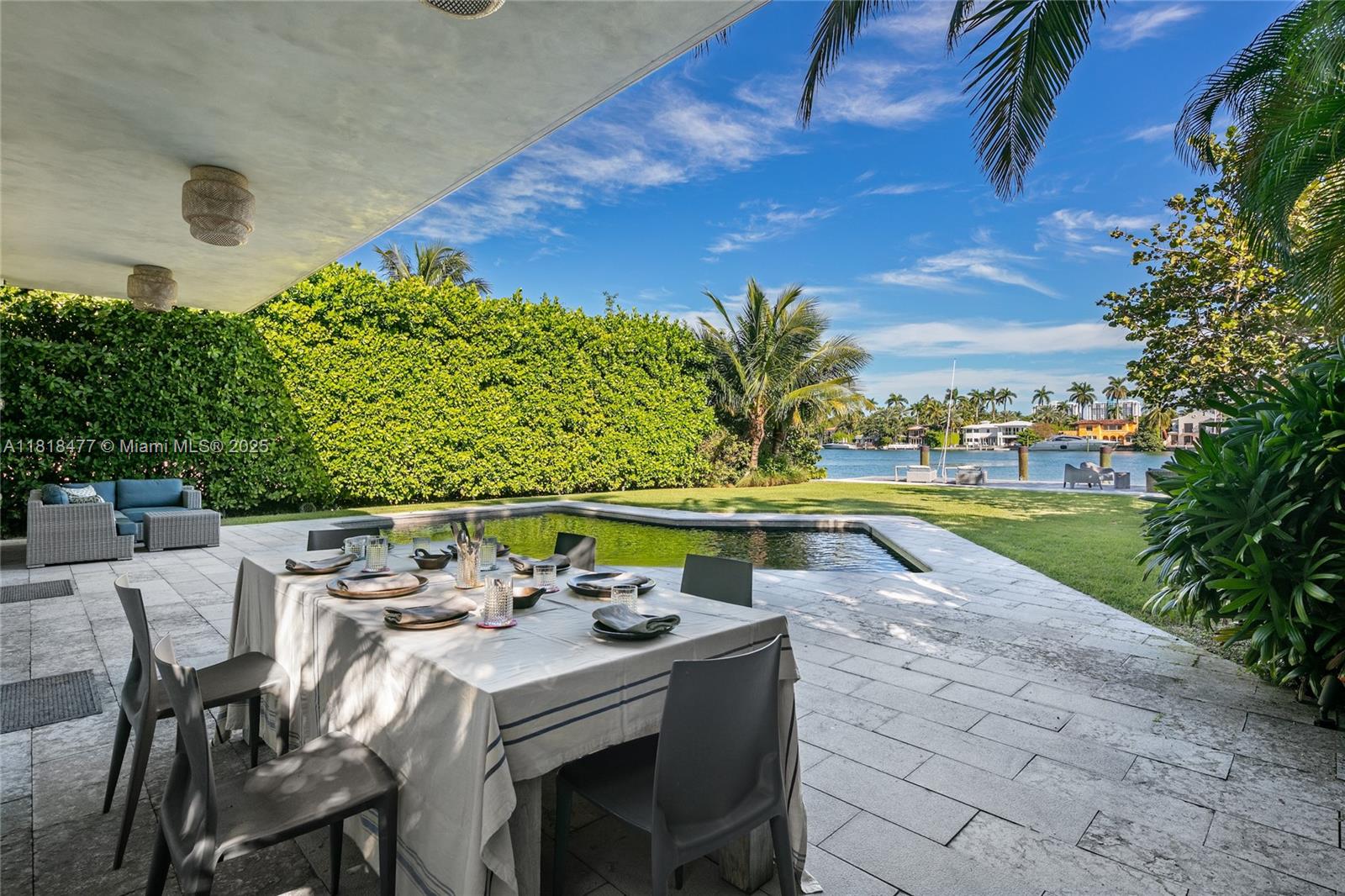 DI LIDO ISLAND - Residential Lease