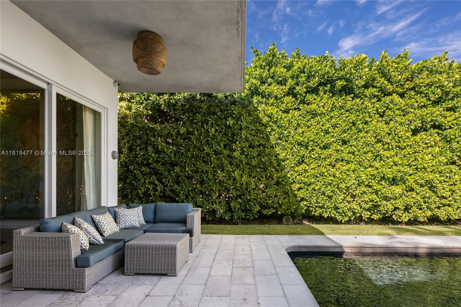 DI LIDO ISLAND - Residential Lease