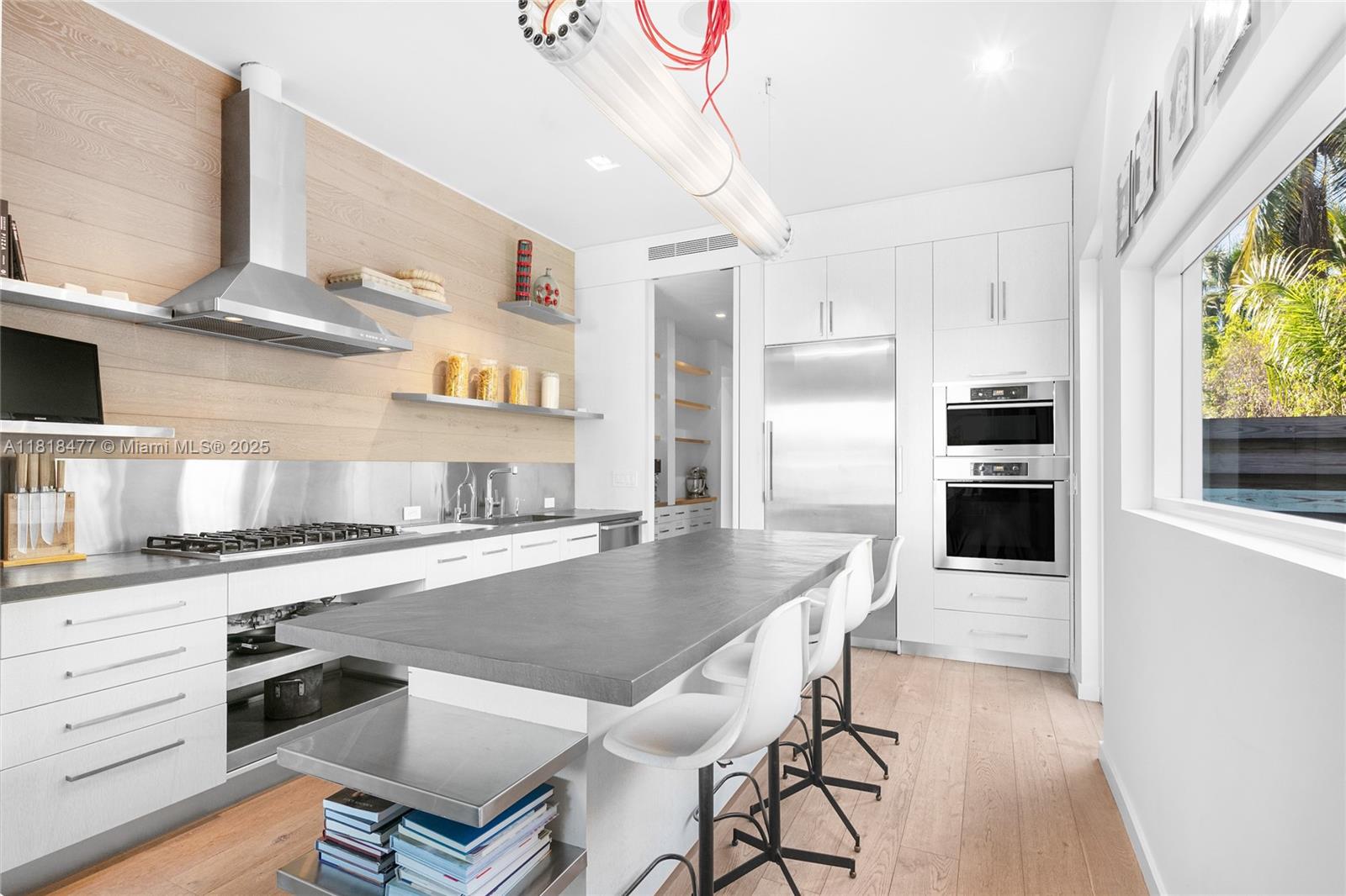 DI LIDO ISLAND - Residential Lease