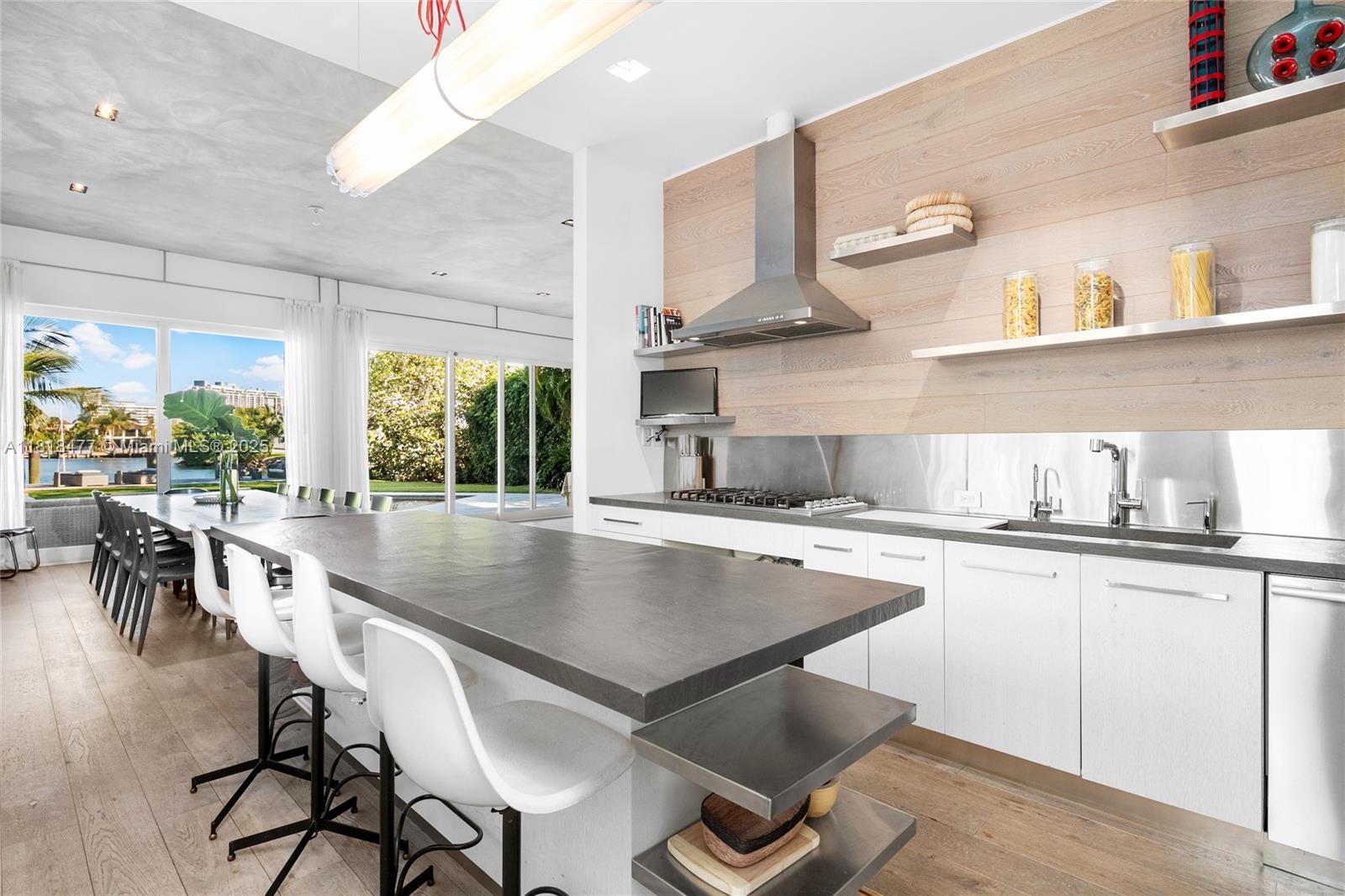DI LIDO ISLAND - Residential Lease