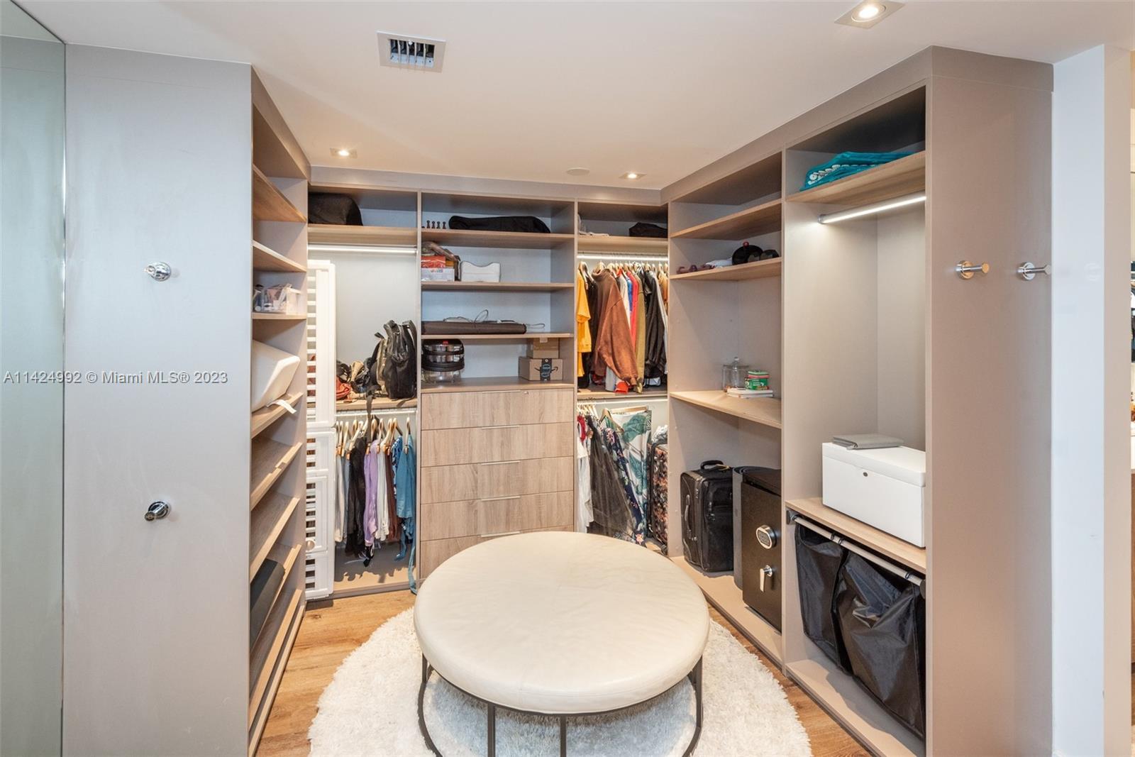 OCEAN TOWER ONE CONDO - Residential