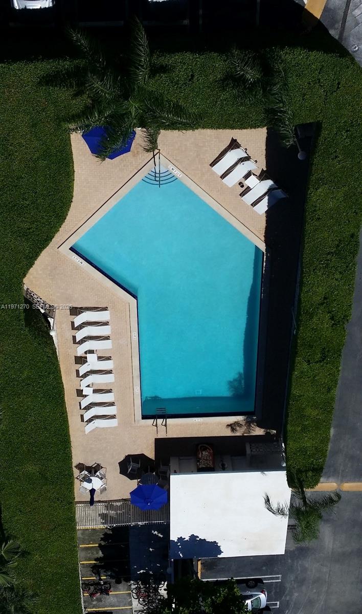 1881 Washington Ave 2E