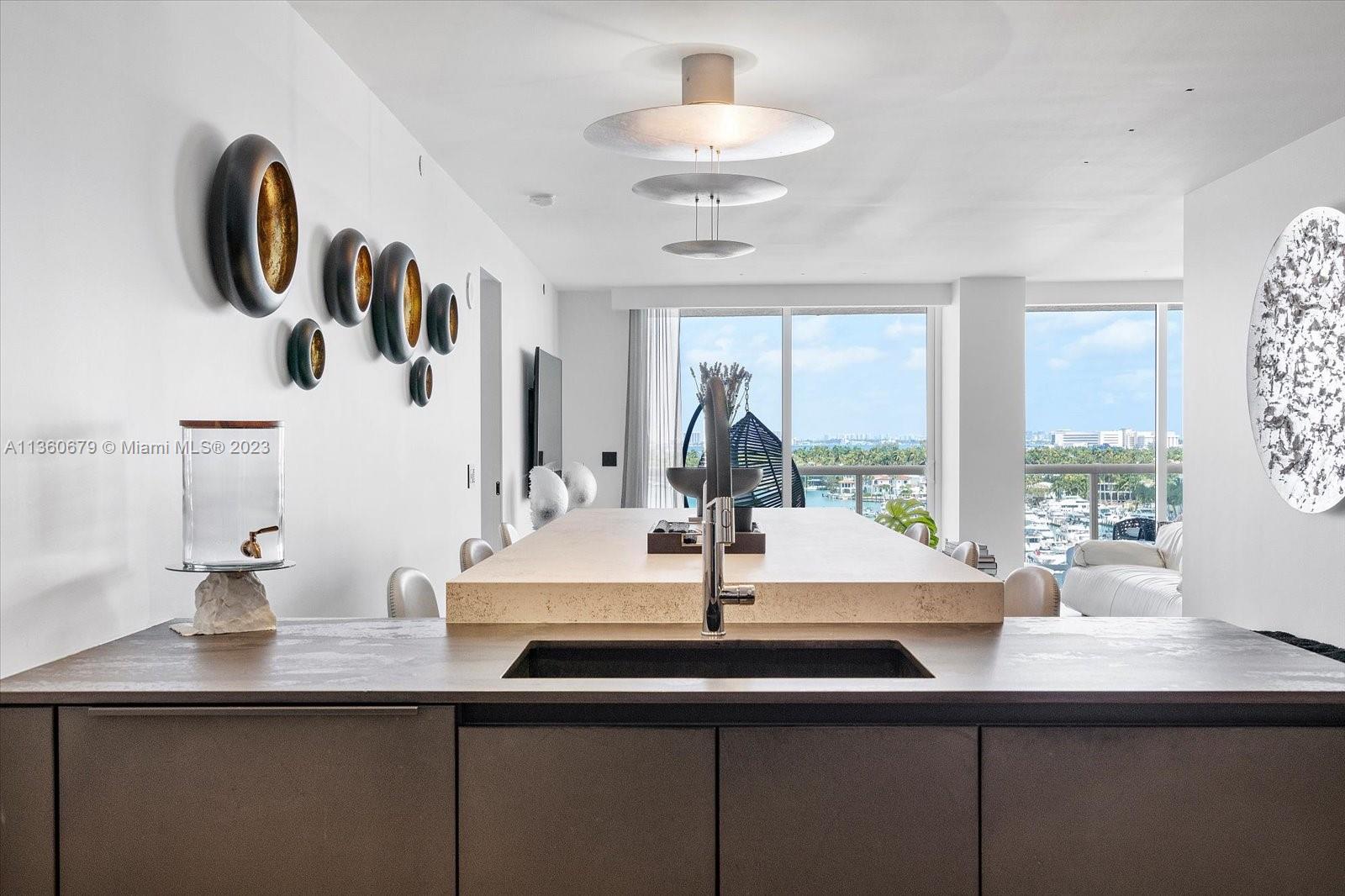 THE GRAND VENETIAN CONDO - Residential