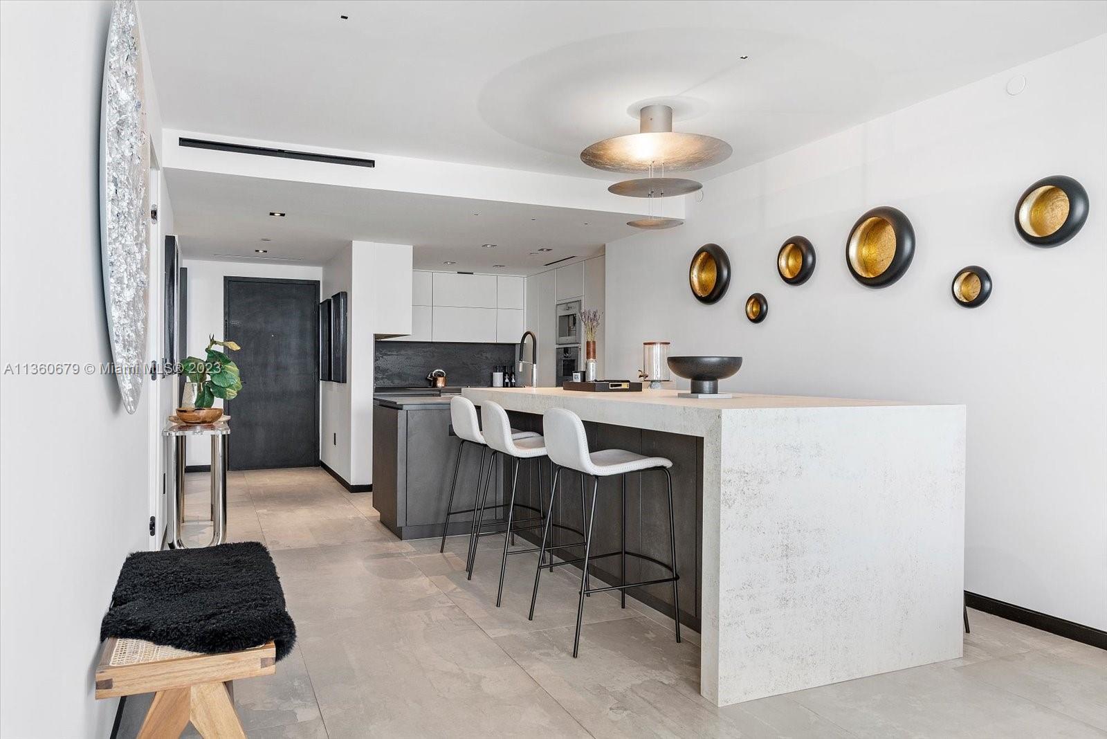 THE GRAND VENETIAN CONDO - Residential