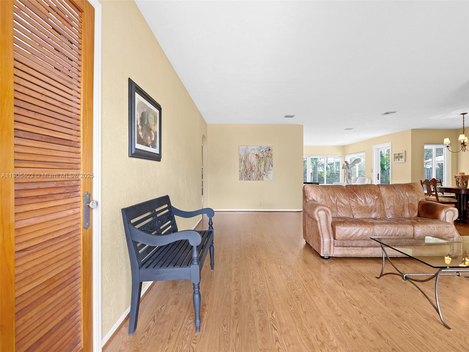 HOLLYWOOD LAKES SECTION - Residential