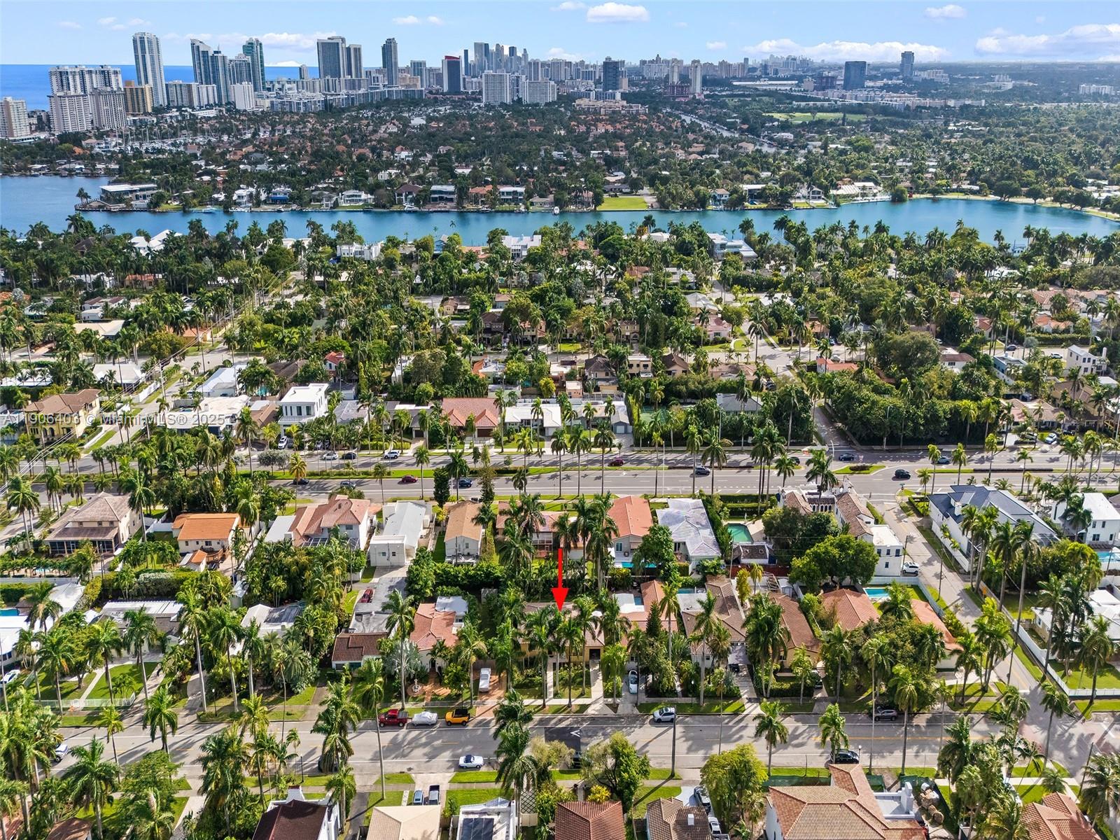 HOLLYWOOD LAKES SECTION - Residential