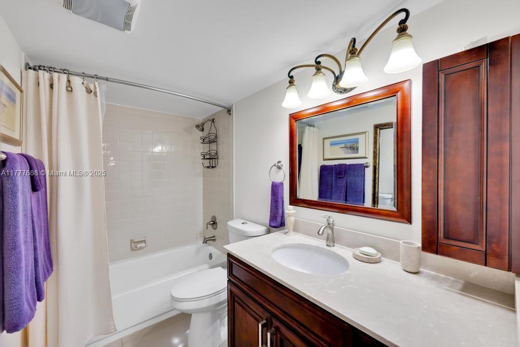 MEADOWBROOK LAKES VIEW CO - Residential