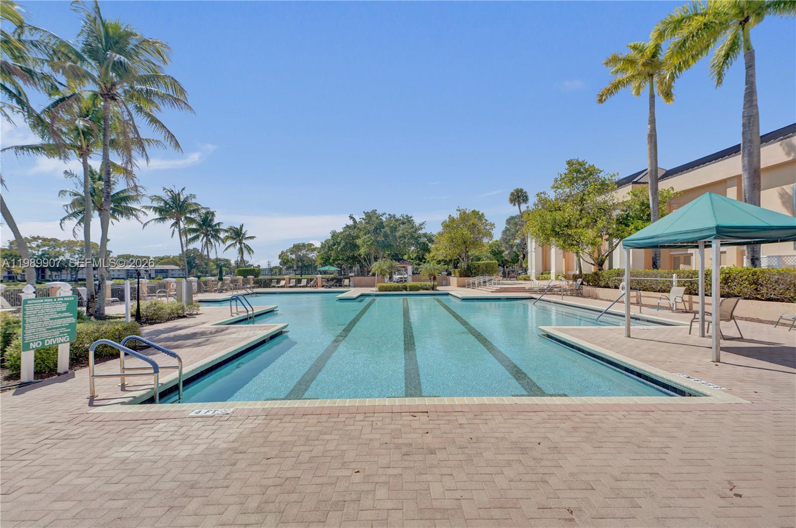 WELDON CONDOMINIUM G - Residential