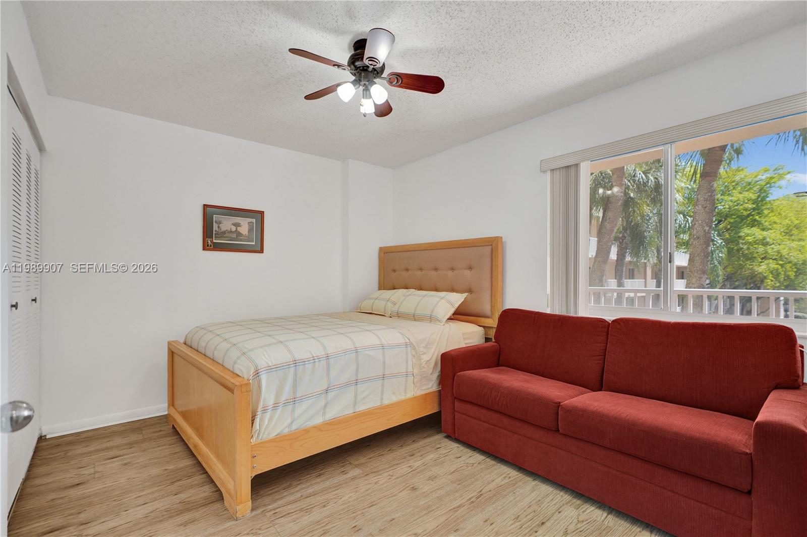 WELDON CONDOMINIUM G - Residential