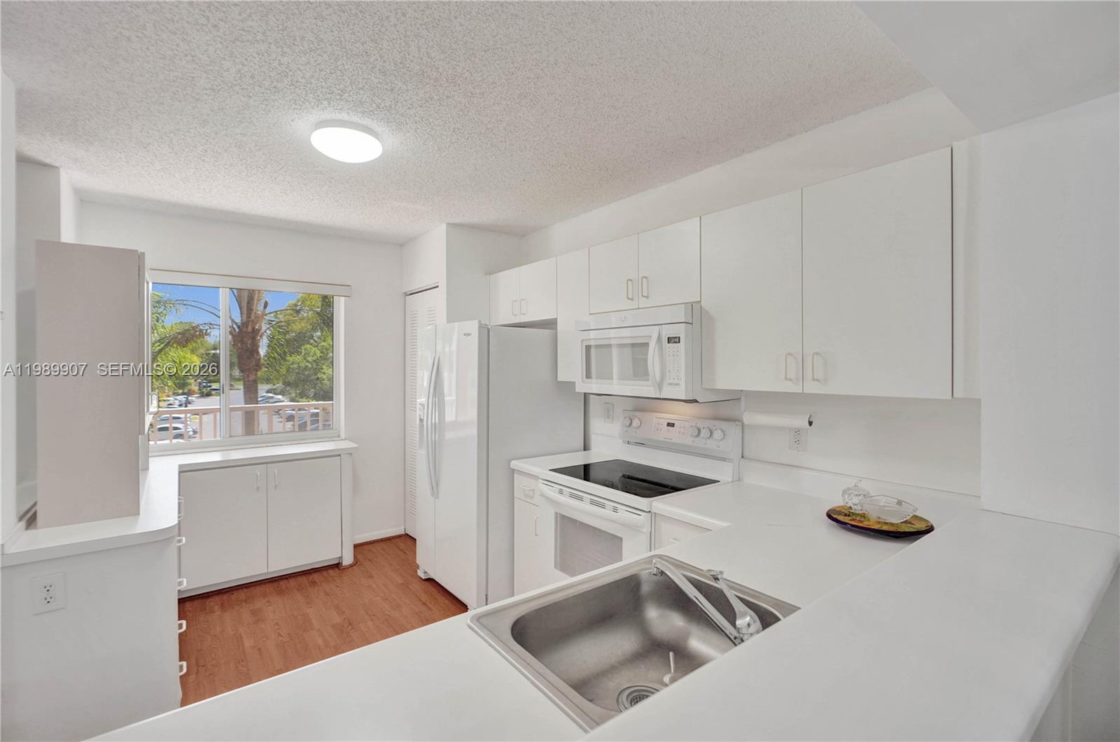 WELDON CONDOMINIUM G - Residential