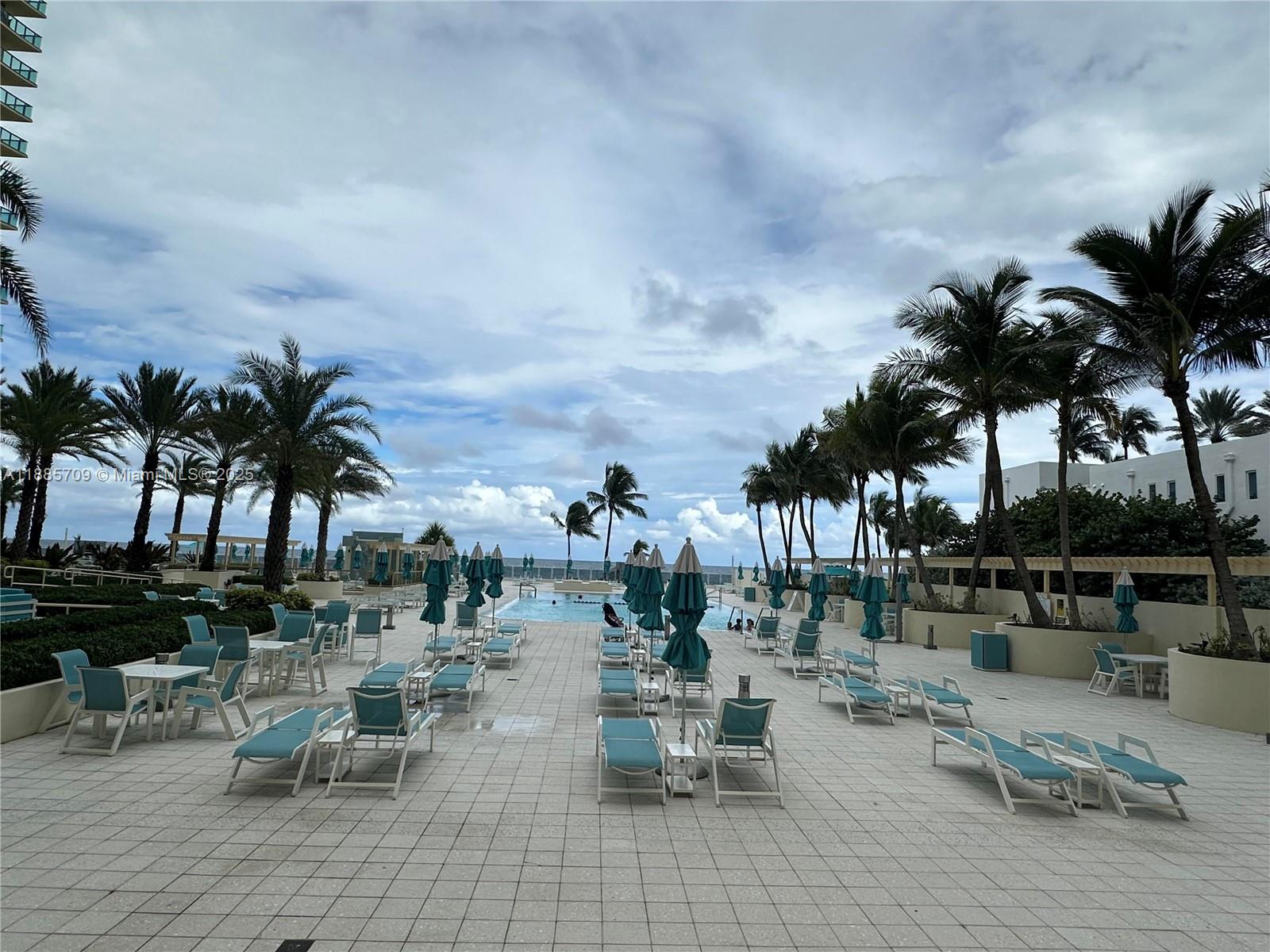 WAVE CONDO - Residential Lease