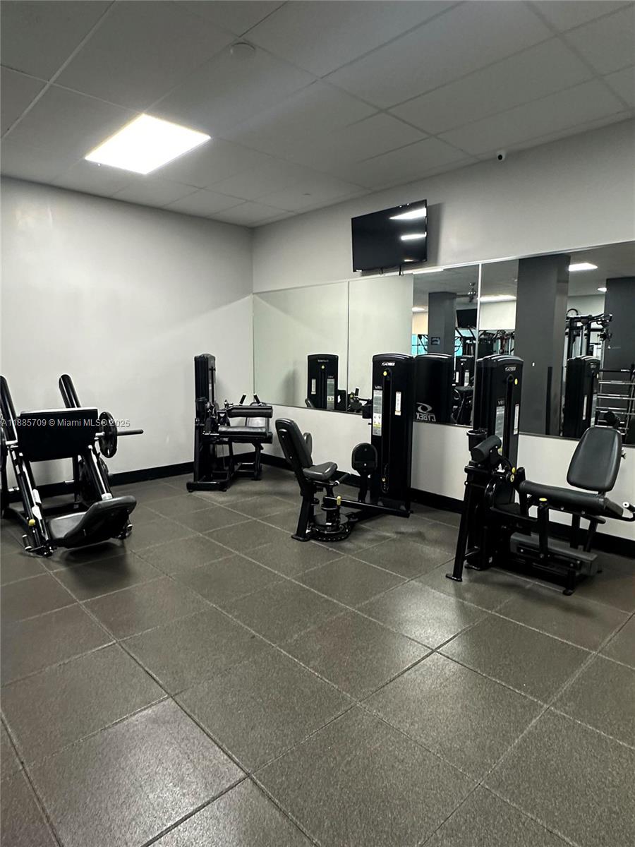 WAVE CONDO - Residential Lease