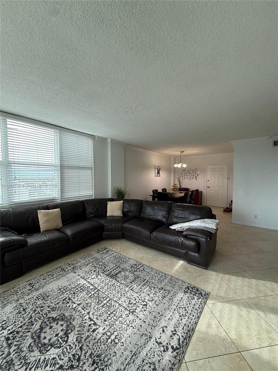 WAVE CONDO - Residential Lease