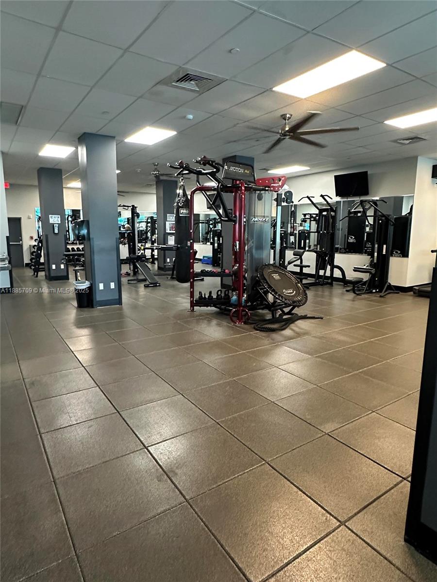 WAVE CONDO - Residential Lease