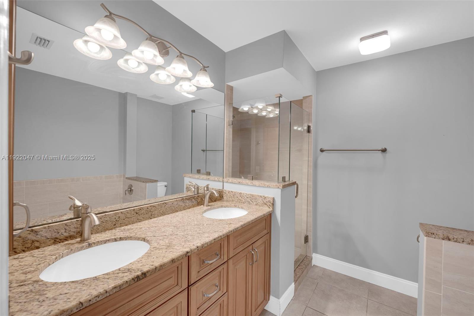 EAGLE RIDGE - Residential