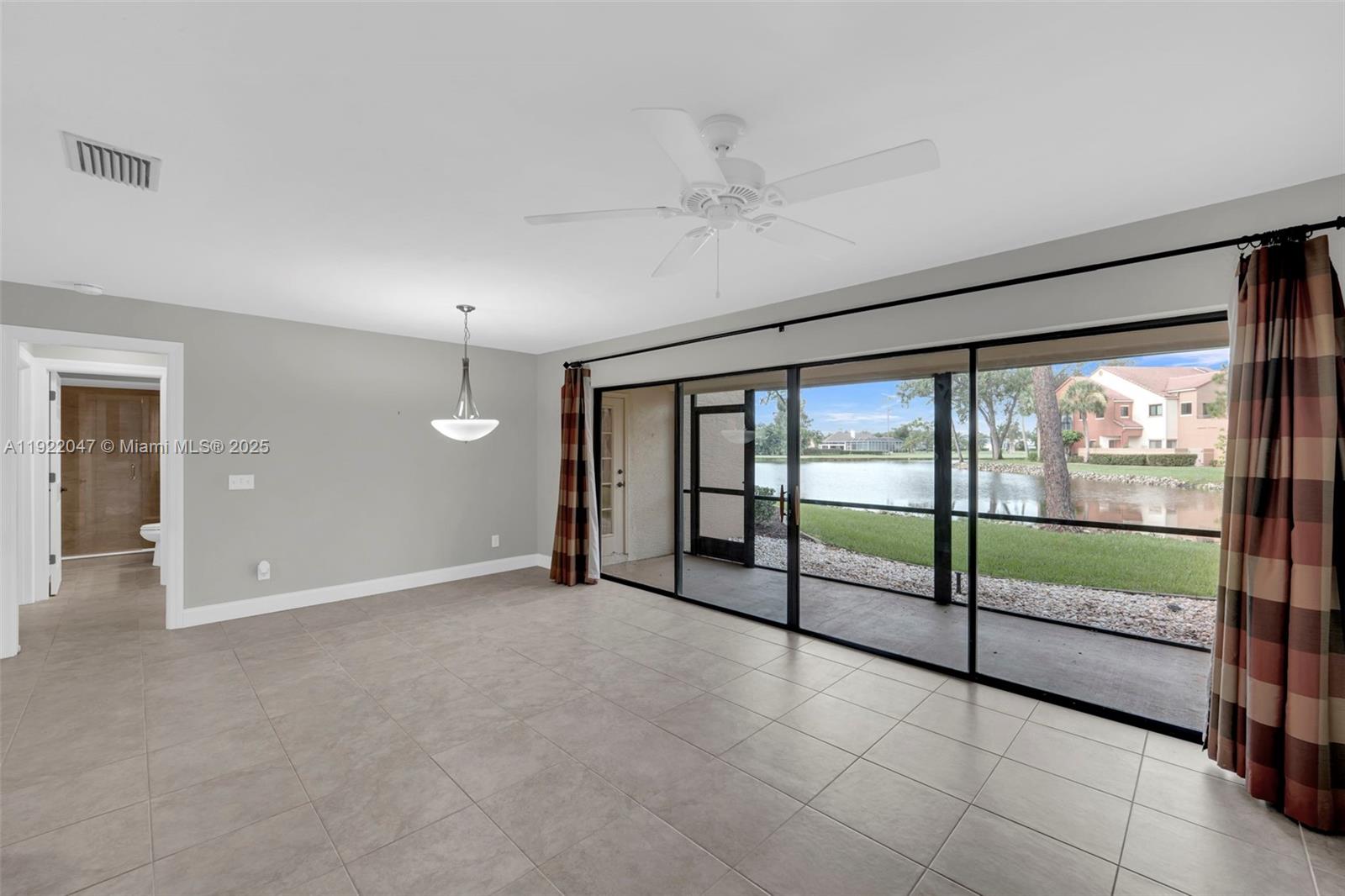 EAGLE RIDGE - Residential